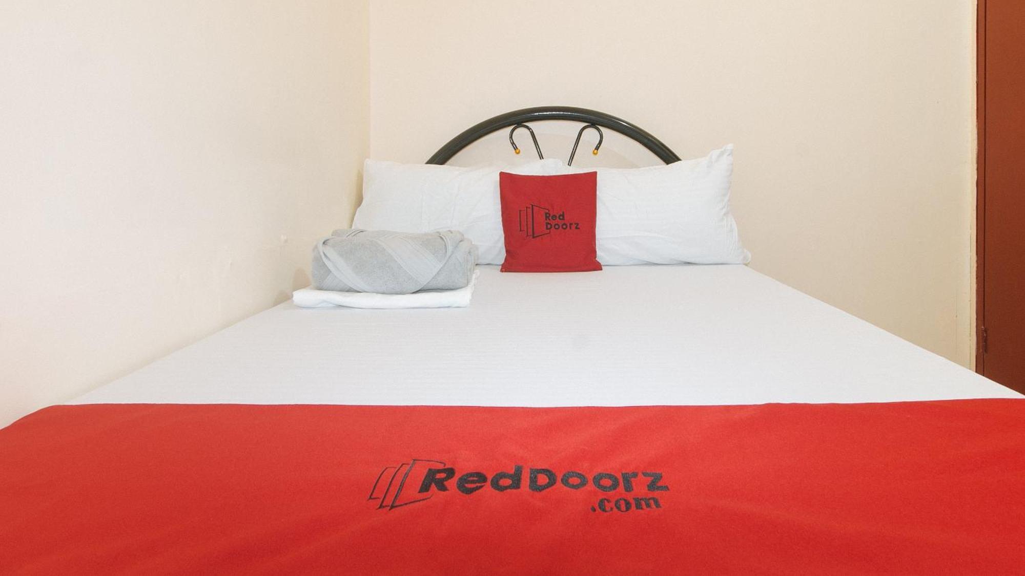 Reddoorz @ Caberto Mansion De Manila Condotel ภายนอก รูปภาพ